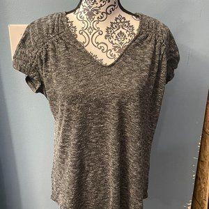 Juicy Couture Large Top Gray Light Weight Short Sleeve Scrunched Sleeve EUC